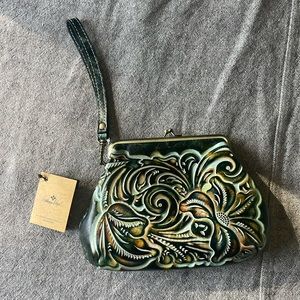 NWT Patricia Nash Leather purse clutch